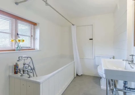 Bedroom #1 en-suite bathroom at Little Oak Cottage, East Anstey