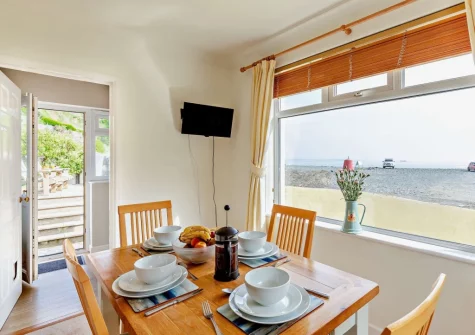 The dining area at Little Pebble, Porthallow