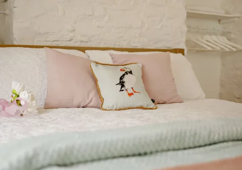 The bedroom at Little Puffins, Appledore