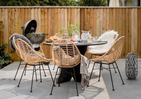 The patio, barbecue & alfresco dining area at Littlefields, Seaton