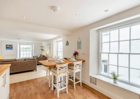 The kitchen & dining area at Lobster's Loft, Appledore