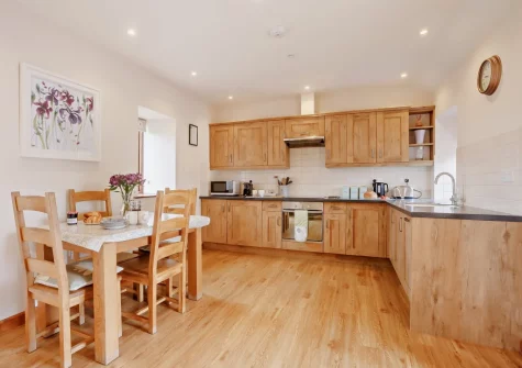 The kitchen & dining area at Long Horn Barn, Launceston