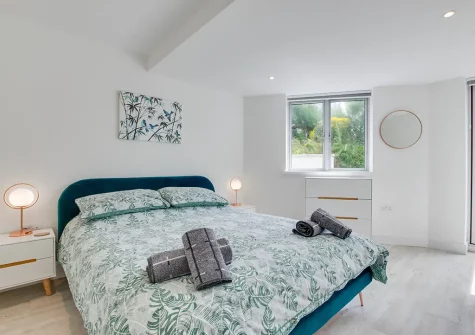Bedroom #2 at Longitude 5° W, Porthleven