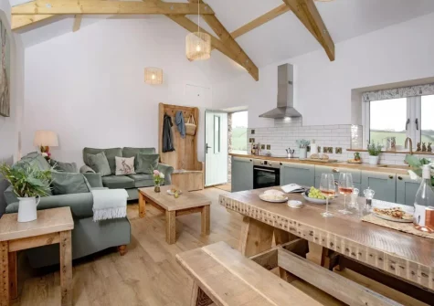 The living, dining area & kitchen at Longpark Linhay, Compton
