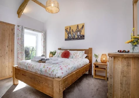 Bedroom #1 at Longpark Linhay, Compton