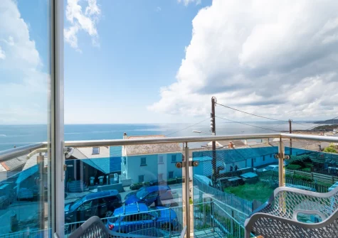 The balcony & outdoor sitting area at Loveday, Porthleven