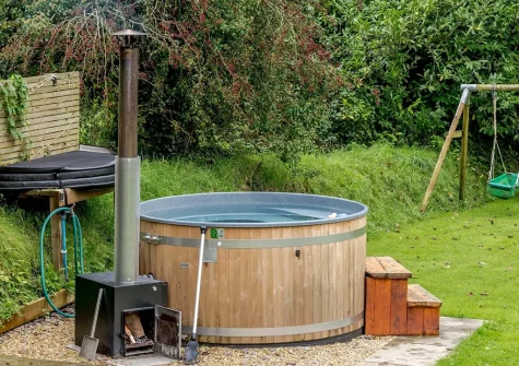 The Swedish wood fired hot tub at Lower Cannington Cottage, Witheridge