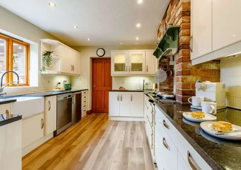 The kitchen at Lulworth House, Raymond's Hill