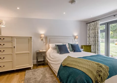 Bedroom #1 at Lutsford Farm Barn, Bursdon
