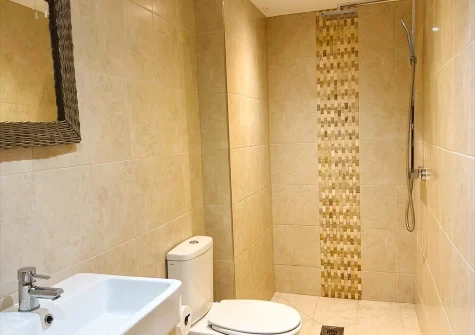 Bedroom #6 en-suite shower at Lympscott Barn, Bradworthy