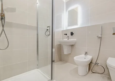 Bedroom #1 en-suite shower room at Lyonesse, Tregenna Castle, St Ives