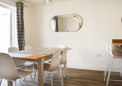 The dining area at Magnolia Cottage, Appledore