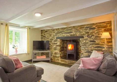 The living room at Magpie Cottage, St Teath