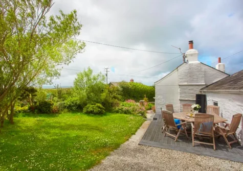The decked patio & garden at Magpie Cottage, St Teath