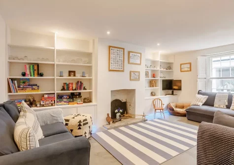The living room at Maisie's, Appledore