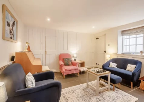 The snug at Maisie's, Appledore
