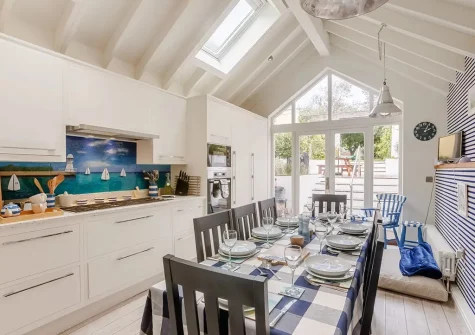 The kitchen & dining area at Maisie's, Appledore