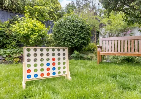 The garden & outdoor sitting area at Maisie's, Appledore