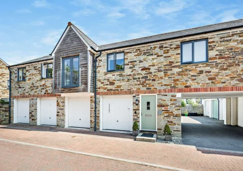 Maison Brun is a boutique styled retreat situated in the popular village of Charlestown