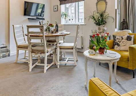 Maison Brun, Charlestown, is a beautifully styled 2-bedroom apartment in a historic port village. Enjoy continental elegance, modern comfort, and easy access to Cornwall's beaches, coastal walks, and famous attractions. Perfect for families.