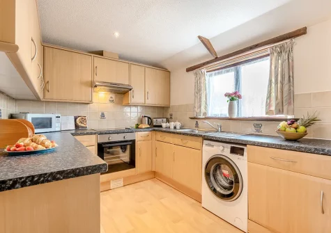 The kitchen at Mallard Cottage, Tregolds