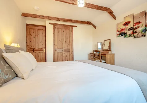 Bedroom #1 at Mallard Cottage, Tregolds