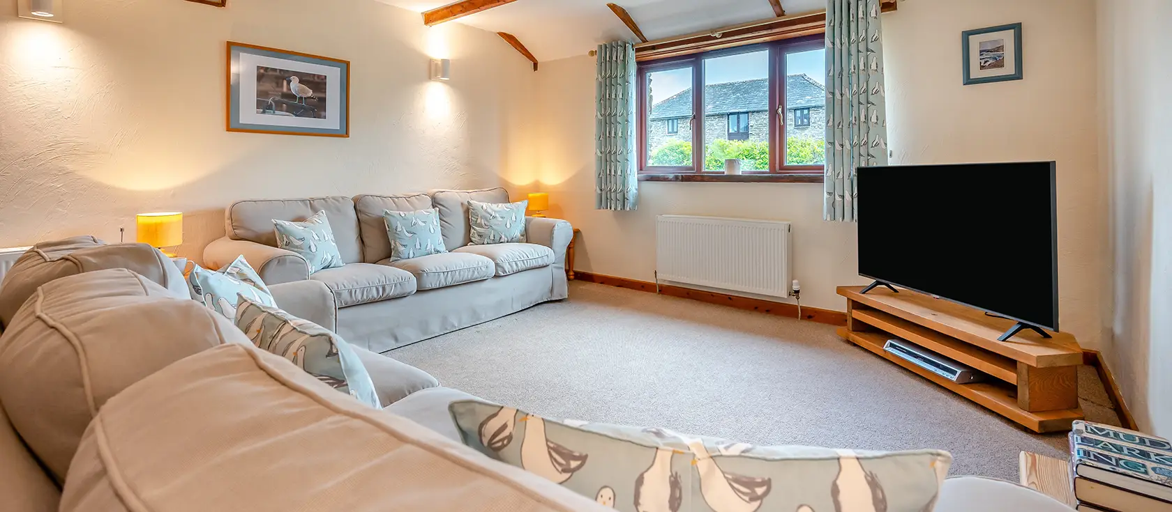 Mallard Cottage, Tregolds is a charming traditional stone cottage perfect for families seeking authentic Cornish charm. Enjoy peaceful countryside views, sunny enclosed garden, and effortless access to Cornwall's famous Seven Bays beaches.