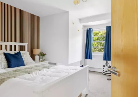 The bedroom at Marina View Suite at Astor House, Torquay