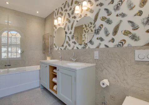 The bathroom at Marine Villa, Padstow