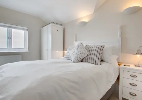 Bedroom #1 at Mariners II, Porthleven