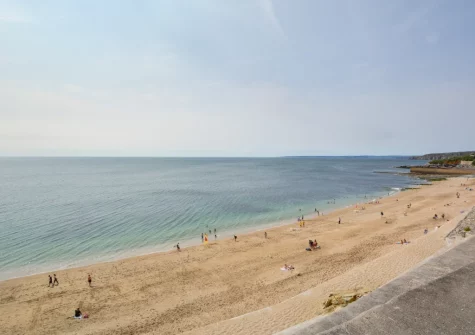 Enjoy the beach & sea view when you stay at Mariners II, Porthleven