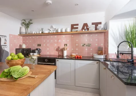 The kitchen at Maris Cottage, St Agnes