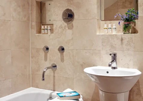 The bathroom at Maristow, Gitcombe Estate, Cornworthy