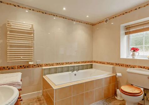 The bathroom at Marquis House, Gulworthy