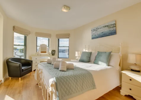 Bedroom #1 at Masts B5, Torquay