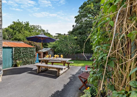 The patio, barbecue & alfresco dining area at Mayfield, Ilfracombe