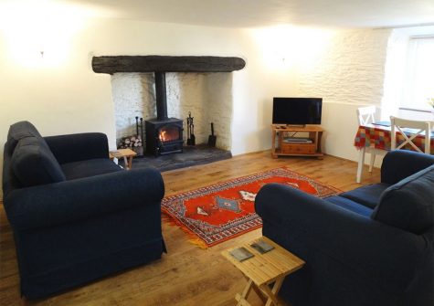 The living area at Meadow Brook Cottage, Sandridge
