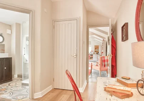 The bedroom at Meadow View, Trebudannon