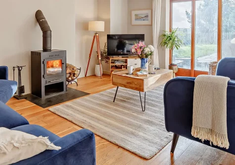 Meadows, Higher Treyone, Hessenford is a luxurious three-bedroom cottage featuring private hot tub, crackling wood burner, and stunning countryside views. Perfect family base for exploring Cornwall's beautiful beaches, coastal towns, and attractions.