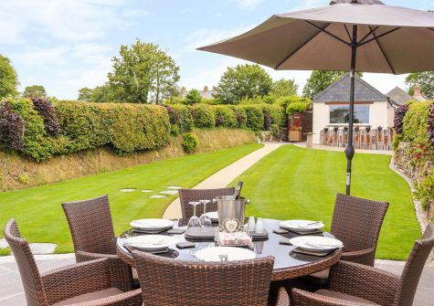 The barbecue area at Meadowview Cottage, Trelash