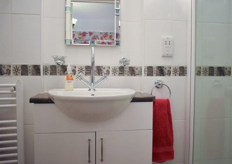 Bedroom #5 en-suite at Merlewood House, Torquay