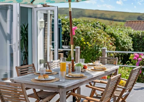The patio & alfresco dining area at Mermaids, Croyde