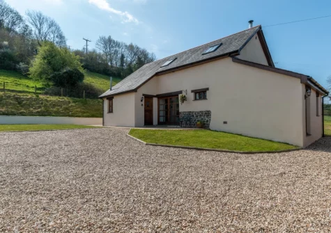 Mill Barn is a charming converted barn in an excellent rural location on the edge of the Exmoor National Park