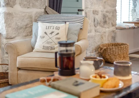 The living room at Minmar Cottage, St Ives