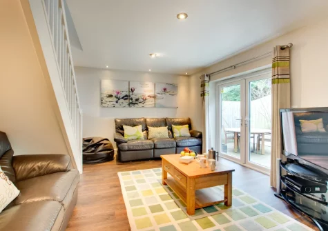 The living area at Minnows, Tregolds