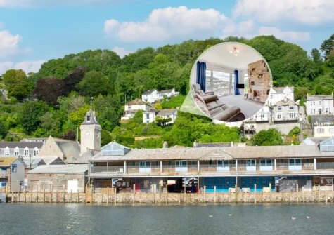 Mizzen Cottage is a homely cottage in an elevated position with fabulous panoramic views