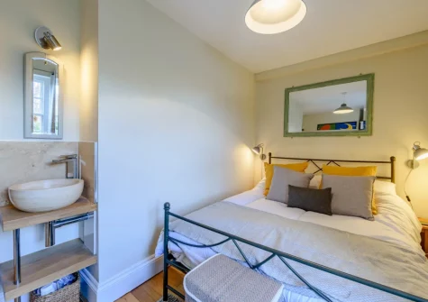 Bedroom #1 at Mole End, Appledore