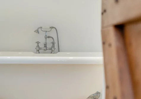 The bathroom at Molesworth Cottage, Egloshayle
