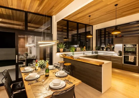 The kitchen & dining area at Monterey, Tehidy