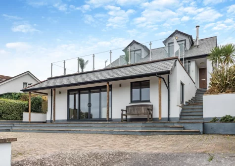 Mount Rose is a spacious detached home in an elevated position, with stunning views of the valley & ocean